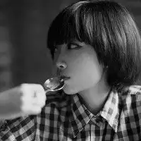 请不要告诉我你现在过得很快乐黑色头像