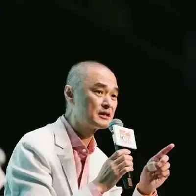 身价八个亿的冯唐组了个饭局,临近开饭前,10个人有6个人说不来