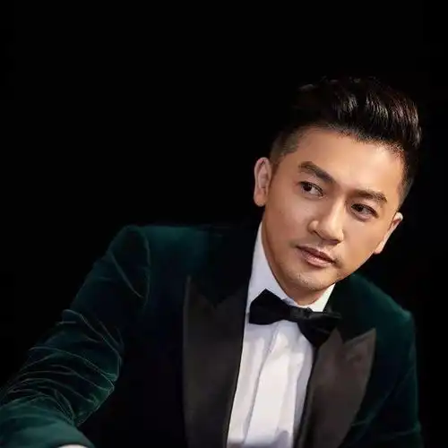 苏有朋都47岁了果然运动是男人的保鲜剂