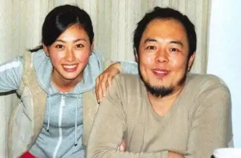 法提麦雅琦大学时期和张铁林相恋,28岁嫁51岁香港男星李子雄