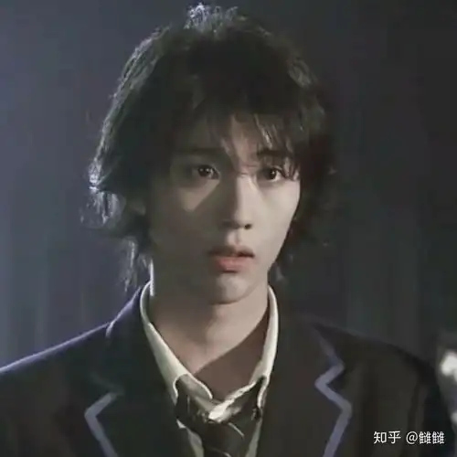 为什么明星的自拍往往没有网红的好看