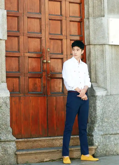 社会人穿搭图鉴火了网友爆笑你让穿豆豆鞋的男人怎么办