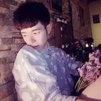 小清新男生qq头像半年前是清欢现在是分生