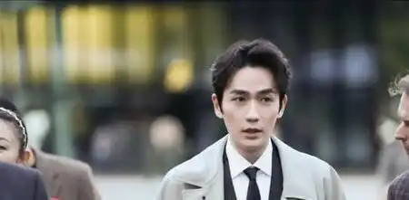 7位男星戴上眼镜,有人化身斯文败类,有人滑稽搞笑,差距大