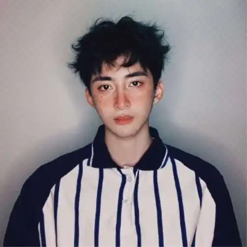 头像每天一个微信头像男生头像