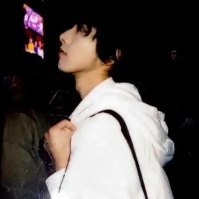 ins文艺范高冷男头