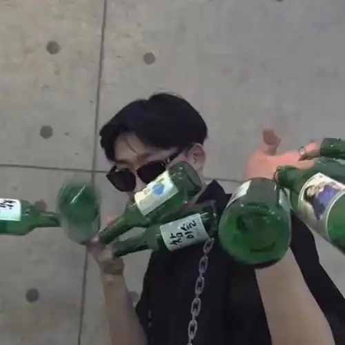 精神小伙儿搞笑快手头像男奇葩爆笑可爱点