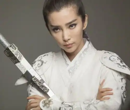 5位女演员反串的男人角色,林青霞最霸气,她是用生命演