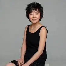 闫妮逆龄生长,发型也越来越美了,颜值噌噌噌的往上飙