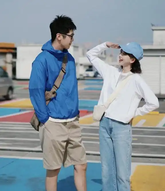 10套年轻男女们都喜欢的情侣穿搭好看的情侣装夏季