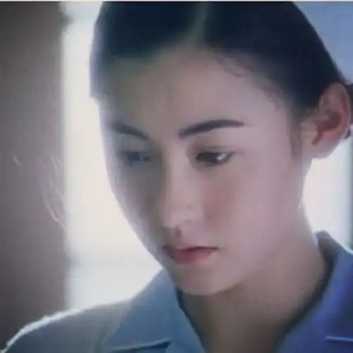 看了张柏芝年轻的照片,再看王菲年轻的照片,谢霆锋的眼光真好