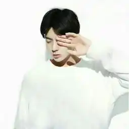 帮我找个这张另一半的情侣头像