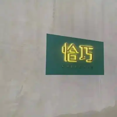 ins风高级的个性微信头像人因为热爱生活而被治愈