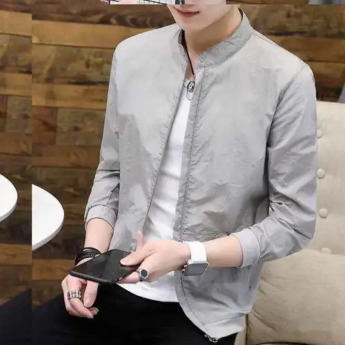 到上海才发现,满大街男人都穿防晒夹克,轻薄透气还吸汗,夏季正穿,忒帅