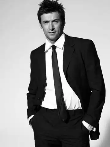 isbc欧美西装型男时尚前沿之休杰克曼