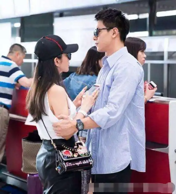 有人谈恋爱祝福不断,有人谈恋爱骂声不断,原因你们都知道