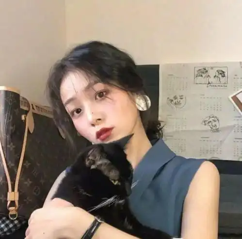 今天的微信头像有点撩人呦