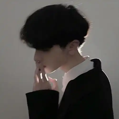 头像丨偷偷藏不住