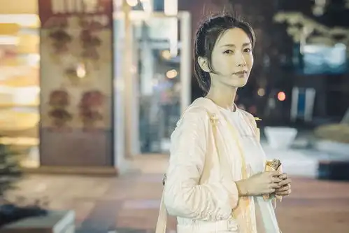 把男人当工具的捞女朱锁锁,为什么人见人爱人间清醒