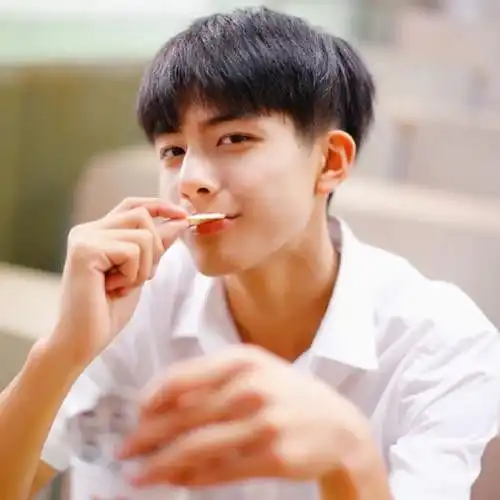 痘博士能不能祛痘洗脸后护肤基本步骤6步走