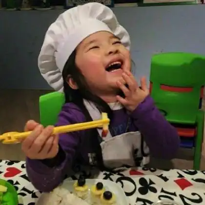 萌娃情侣头像两张分开,呆萌一男一女最火的