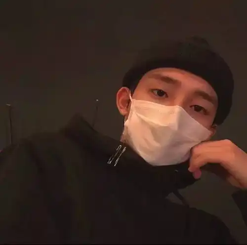 异性之间的聊天,有很多门道技巧在里面,有些话不能随便乱说