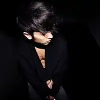 黑白情侣头像无字我找到了一对但是上面有字..要这对的原图