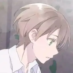 男生棕色头发绿色眼睛女生灰色头发蓝色星星发卡灰色头发是哪部动漫里的嘛qnq