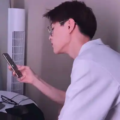 优质男生小清新头像帅气忧心忡忡荷尔蒙爆棚