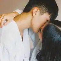 求一个比较成熟的网名儿和一个比较成熟的头像适合男生使用17岁