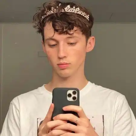 帅气欧美男头戳爷社会哥太拽了