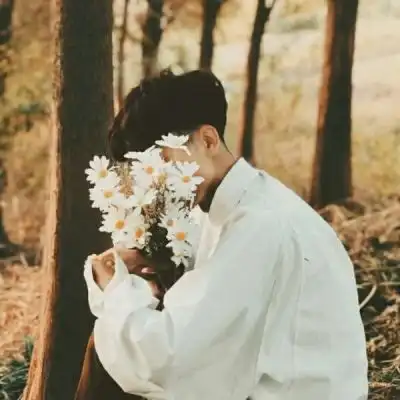 持花优质清新不俗唯美男生真人男生头像我要个性网