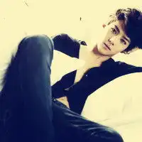 潮流范时尚qq男生头像咬住嘴唇也要挺住