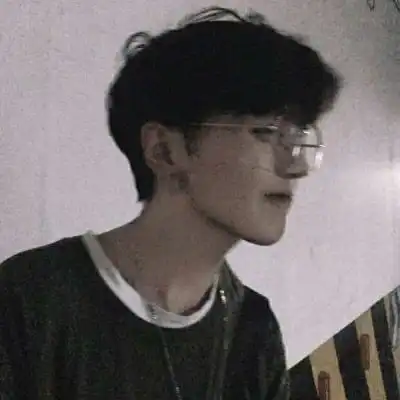 最吸引女人微信男头像遮不住的帅气