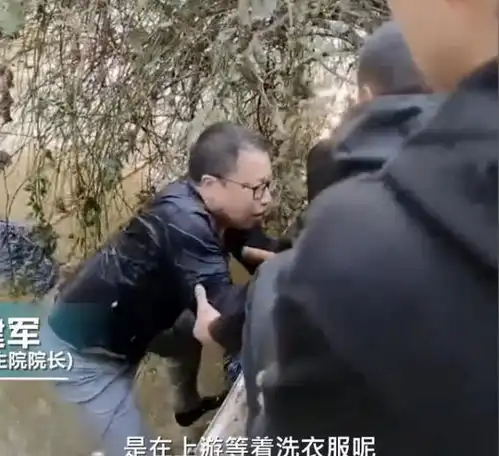 浙江一男孩落水,路过医生奋不顾身跳河救人事后发现医生不会游泳