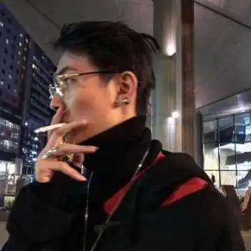 头像男微信头像图片成熟霸气从此抽烟喝酒闭口不谈天长地久