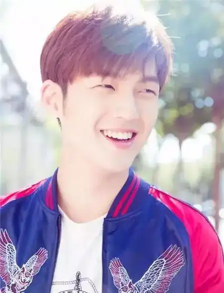 韩式男生发型帅哥发型必备