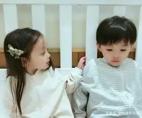 男孩偷亲了小女孩一口,付出了很大的代价,家长别不当回事