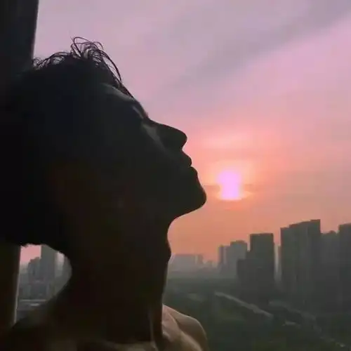 情头我还是放不下你,放不过自己