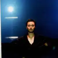 张国荣抽烟图片头像张国荣抽烟压抑头像