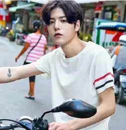 发际线高的男生适合什么发型完美脸型靠刘海修饰