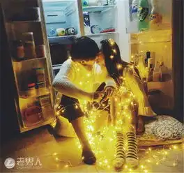 谁帮我找一下这个的情侣头像,很捉急啊