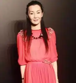 53岁张曼玉我爱了11次,依然不愿将就