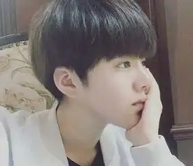 适合校园男生的小清新发型,不要太帅