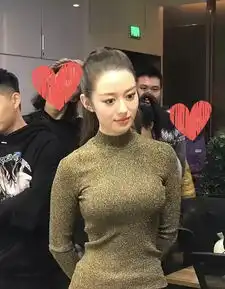 郎朗妻子扫楼引男粉尖叫,生图颜值超高蚂蚁腰吸睛