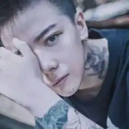 qq头像男生纹身霸气帅哥2018最新人人都善良却又彼此设防