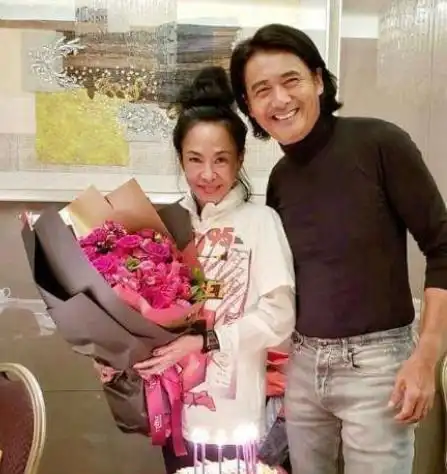 9对丁克夫妻,明明答应做丁克,却有两位不守武德,原配成笑话