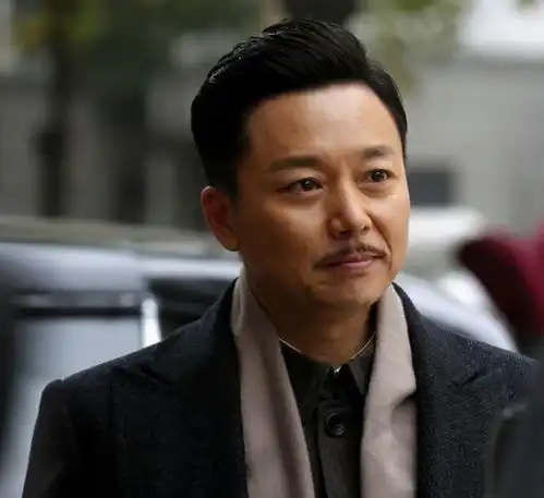 刘奕君出道就是男主角,却因得罪宋佳遭雪藏多年,45岁终翻红