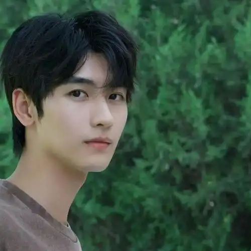 明码标价陪睡富婆的男星,baby,金晨,欧阳娜娜,古力娜扎张云龙,黄俊捷最新八卦汇总女明星angelababy网易订阅