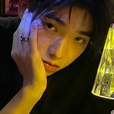 我们的征途是星辰大海真人男生头像我要个性网